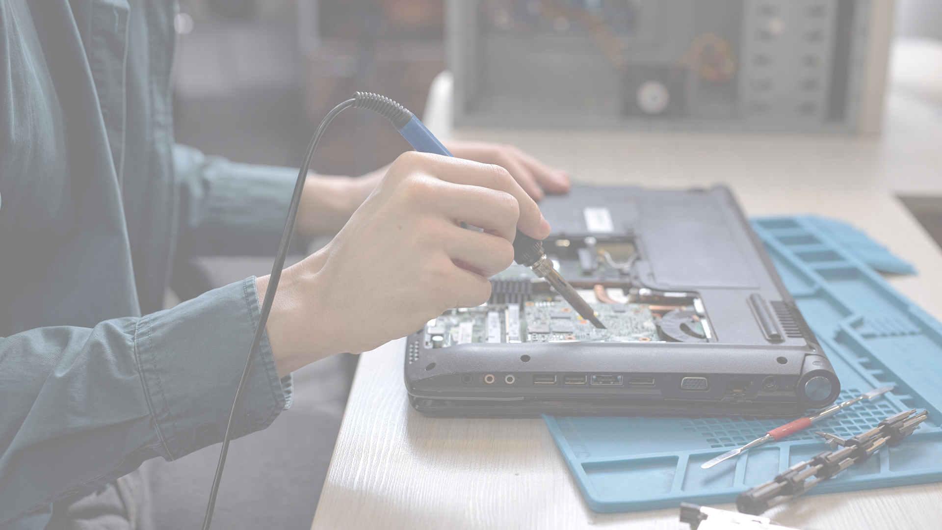 Laptop repair service in Bangalore with pickup and drop support 2